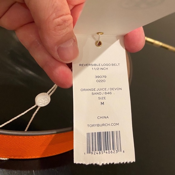 NWT Authentic Luxury Minimalist Tory Burch 1 1/2" Reversible Logo Belt - Picture 15 of 16